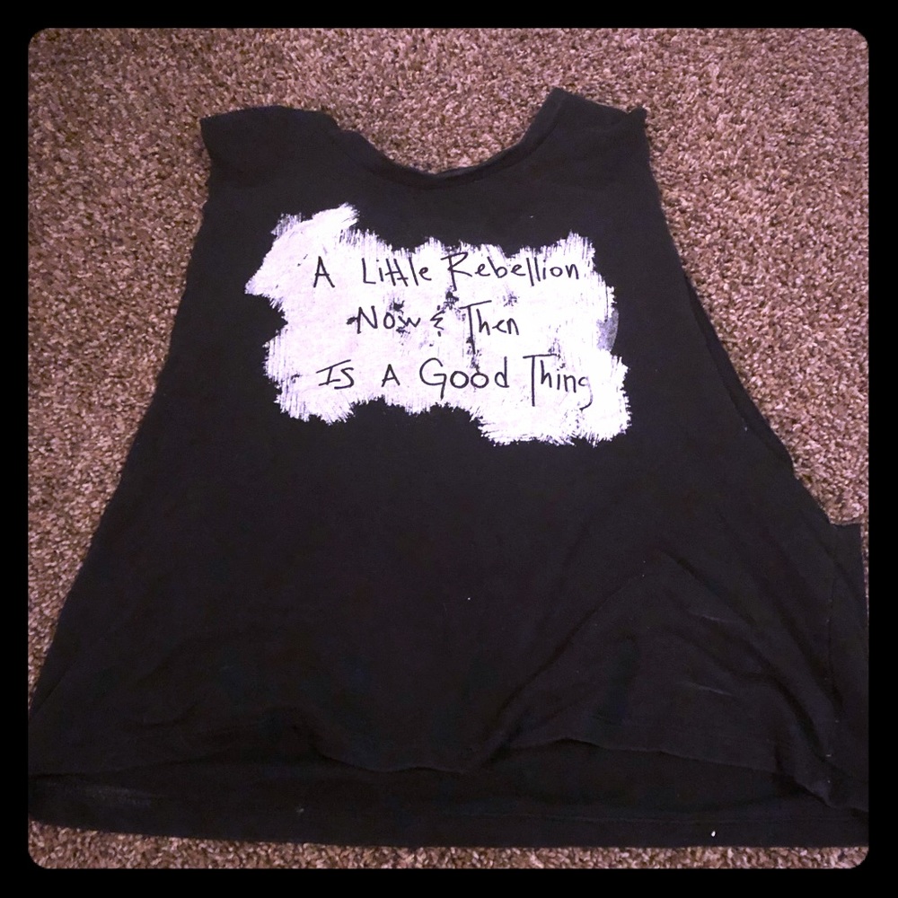 Hot topic tank top